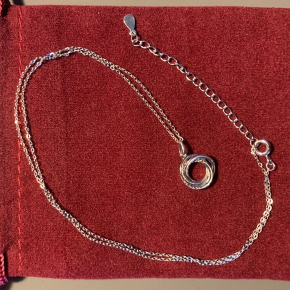 Sterling Silver 925 Interlocking Circle Pendant Necklace | Minimalist Adjustable - Picture 3 of 3